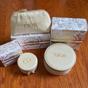 Dior gift with purchase Set of 3 Dior Holiday 2024 Gold Glitter Vanity Pouch!
